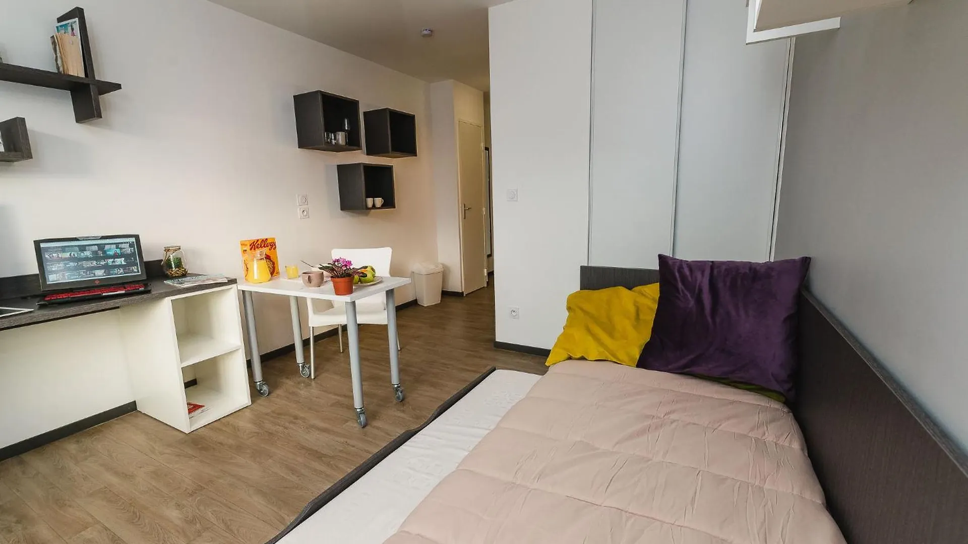 Nemea Villenciel Residence Villeurbanne France